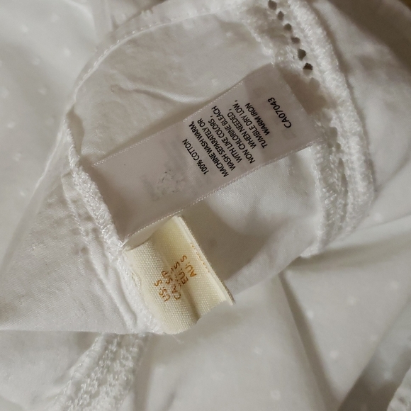 3/$15Lucy & Laurel (Anthropologie) ruffle top S - Picture 6 of 6